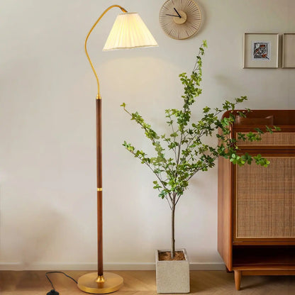 Natural Wooden Floor Lamps with Pleated Shade for Living Room