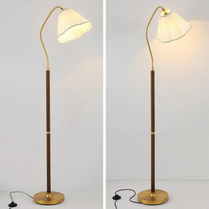 Natural Wooden Floor Lamps with Pleated Shade for Living Room