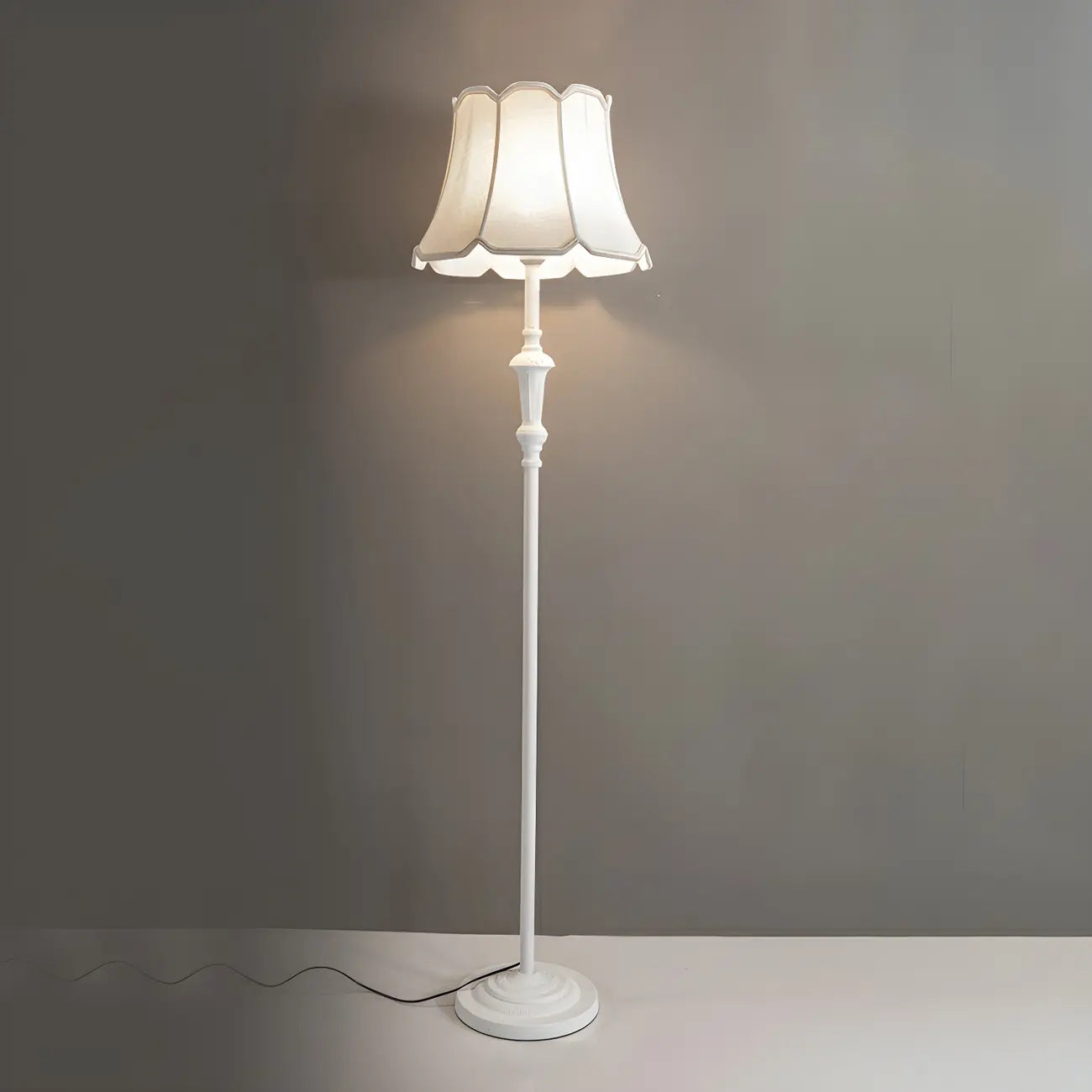 Elegant Traditional Floor Lamp with Geometric Fabric Shade for Living Room