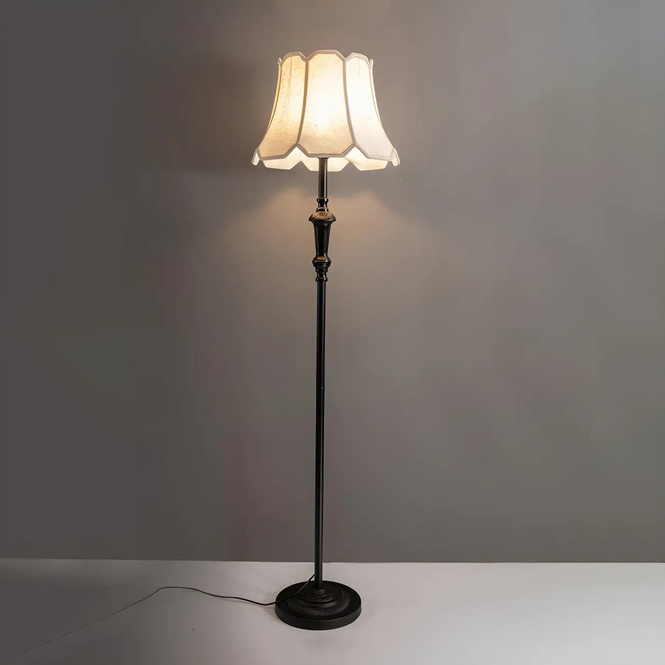 Elegant Traditional Floor Lamp with Geometric Fabric Shade for Living Room