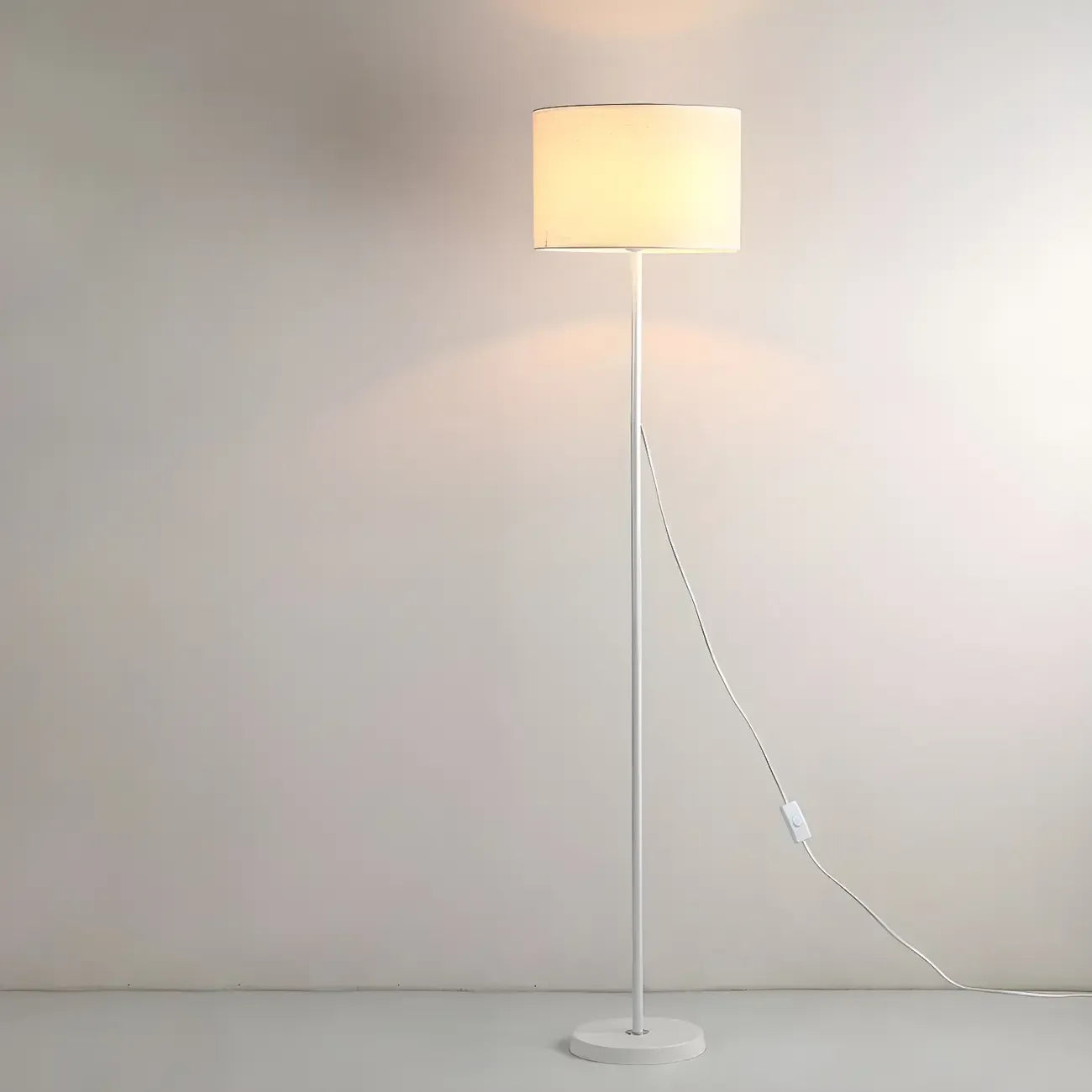 55 Modern Fabric Barrel Black Metal Floor Lamp