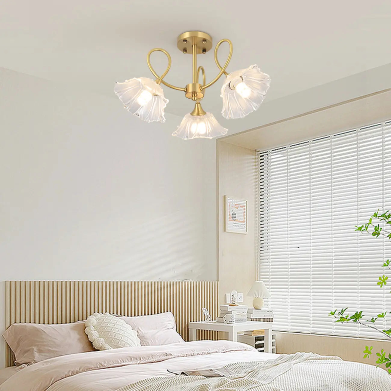 Flower Shaped Modern Gold Semi-Flush Ceiling Light with 3-Light
