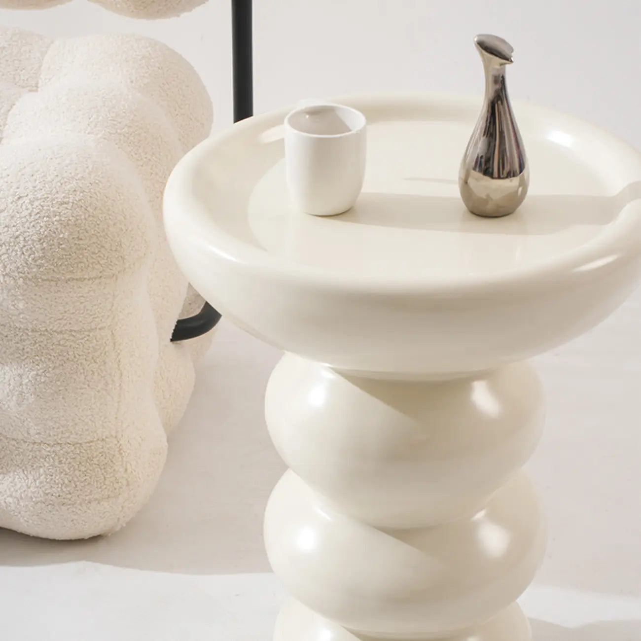 Minimalist Fiberglass Round End Table for Living Room