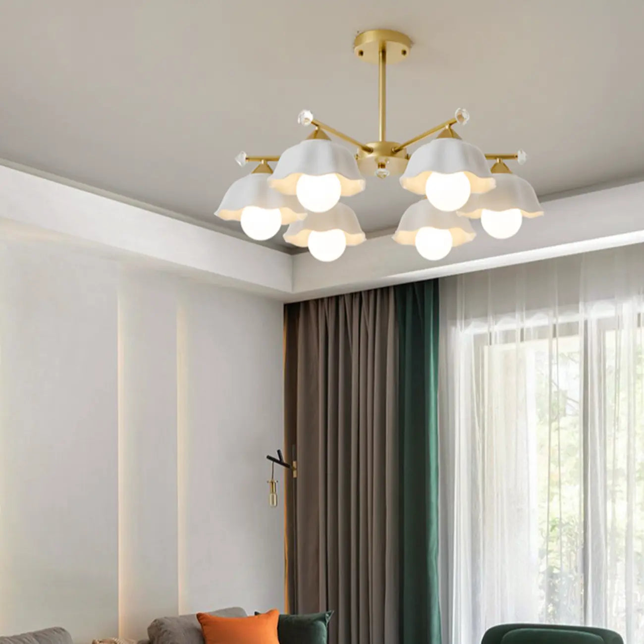 Symmetrical Ceramic Flower Down Gold Chandelier