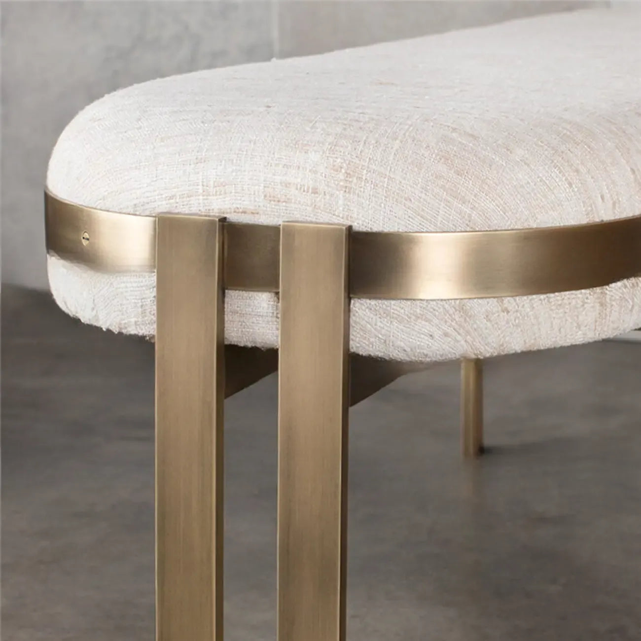 Comfort Beige Oval Metal Upholstered Entryway Bench