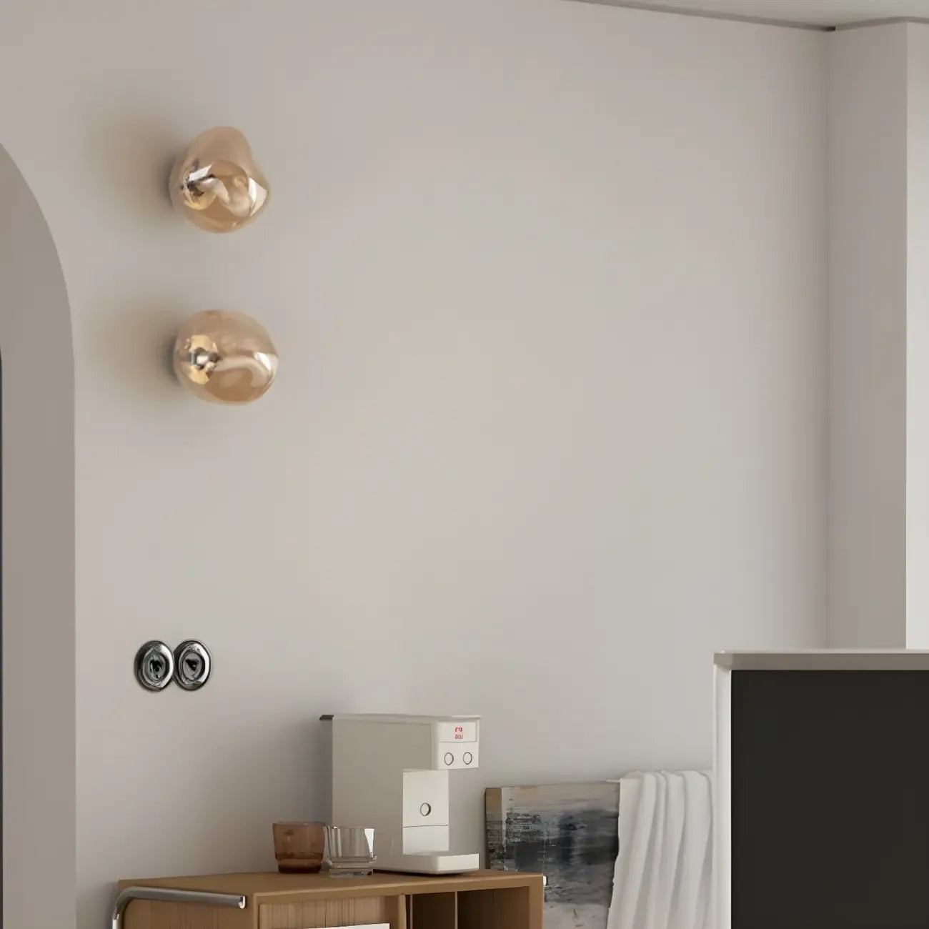 Art Deco Mirrored Glass Rock Shape LED Wall Sconce