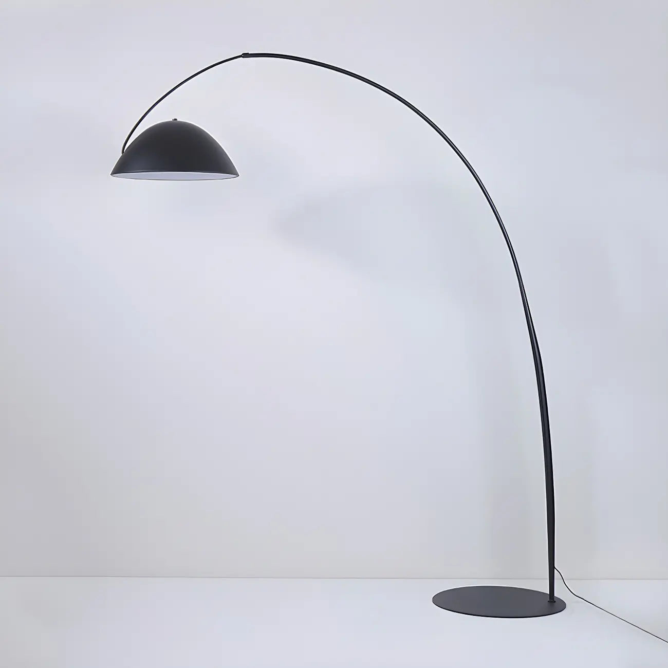 Black Metal Fishing Line Cone Floor Lamp