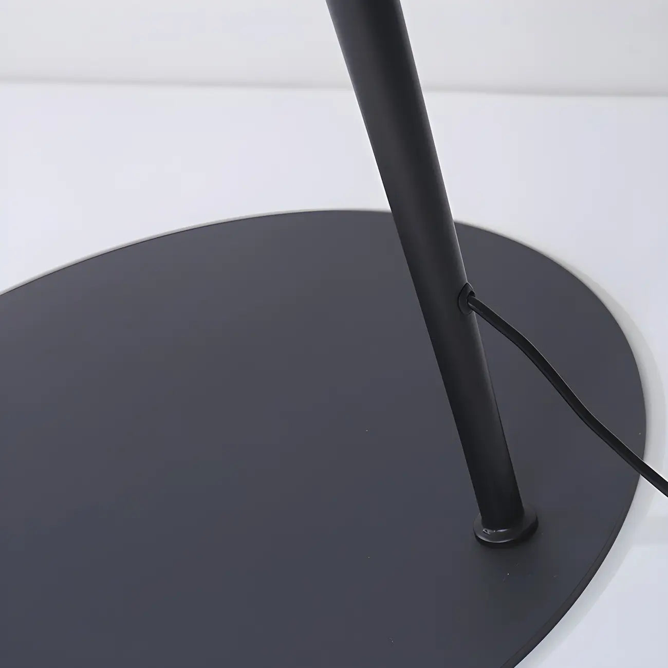 Black Metal Fishing Line Cone Floor Lamp