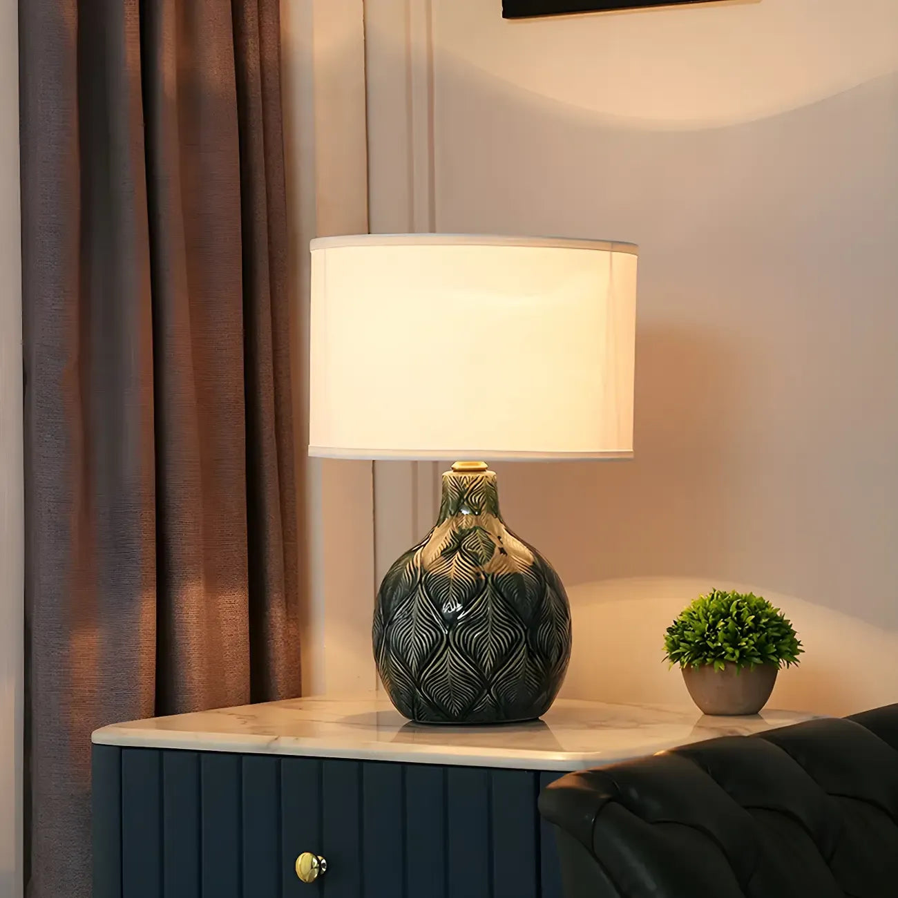 Exquisite Green Ceramic Fabric LED Table Lamp for Bedside