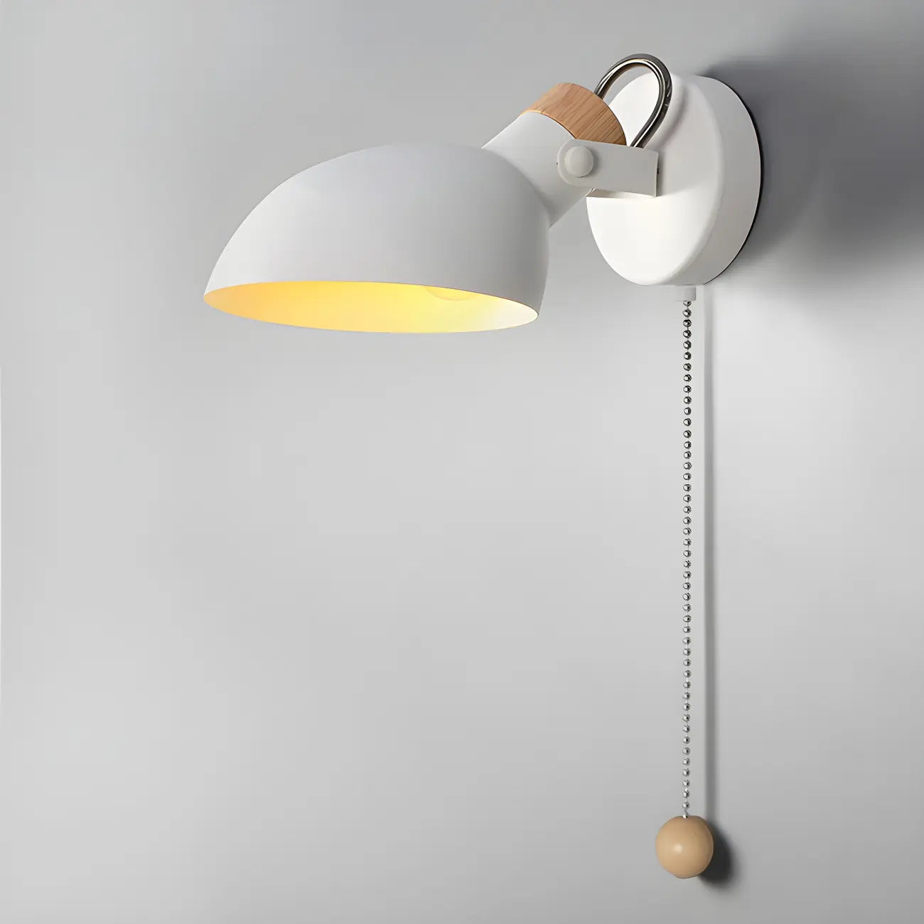 Minimalist Metal Adjustable Vanity Light with Pull Chain for Home
