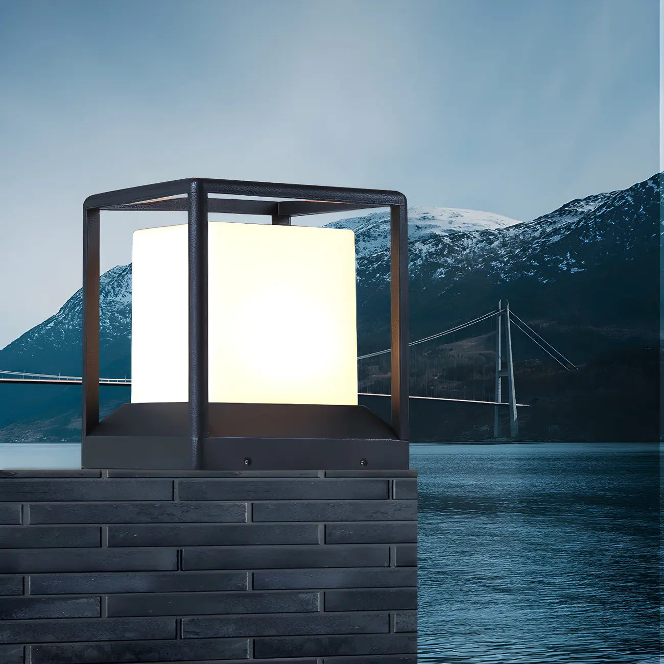 Outdoor Waterproof Metal Cube Post Cap Light