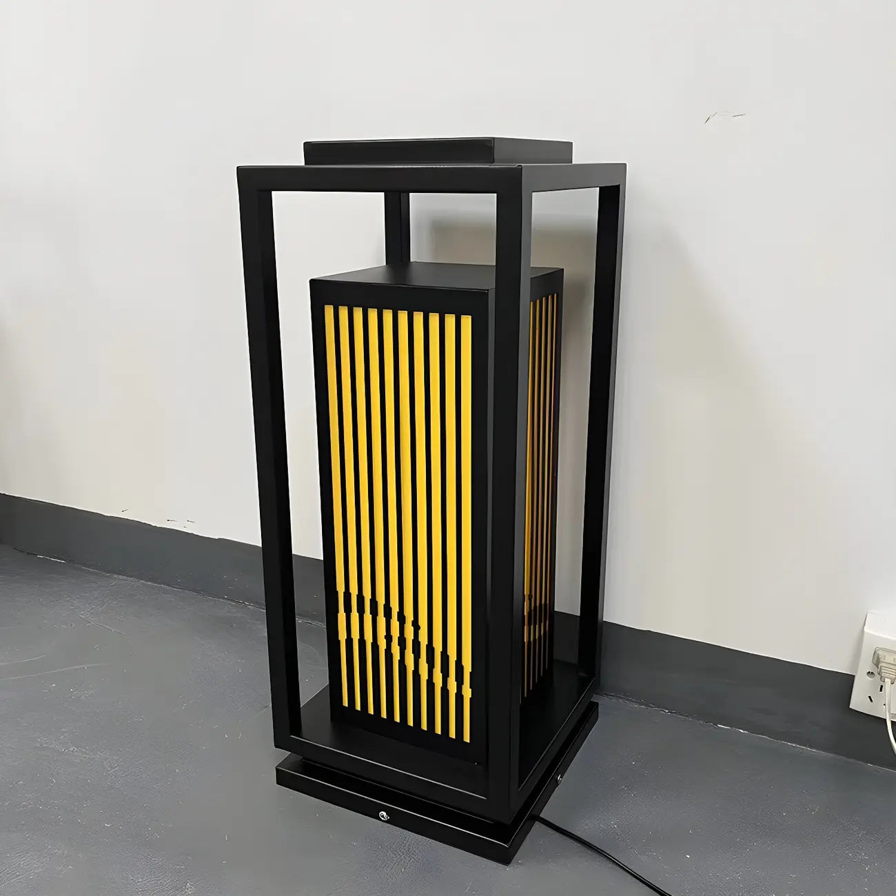 Elegant Vertical Open Rectangle Shade Post Cap Light